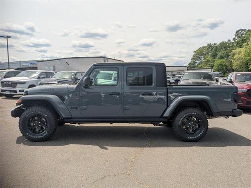 2025 Jeep Gladiator Sport