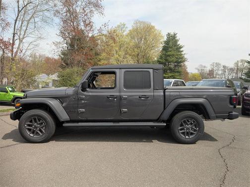 2025 Jeep Gladiator Sport