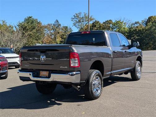 2022 RAM 2500 Tradesman Crew Cab 4x4 64' Box