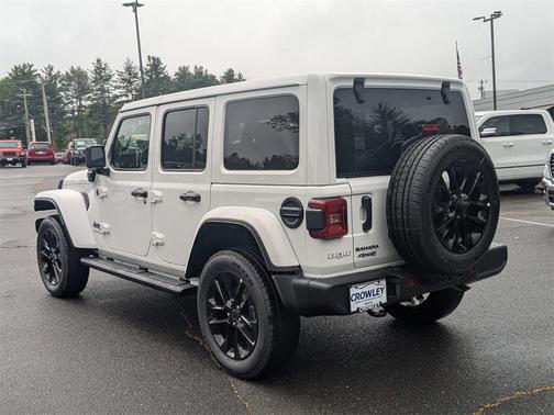 2025 Jeep Wrangler 4xe Sahara