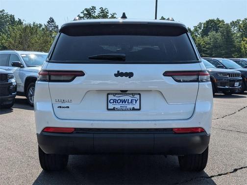 2024 Jeep Grand Cherokee L Laredo