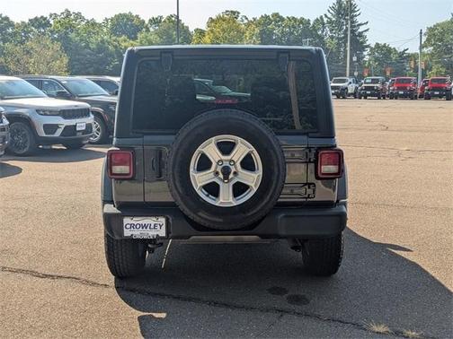 2022 Jeep Wrangler Unlimited Sport