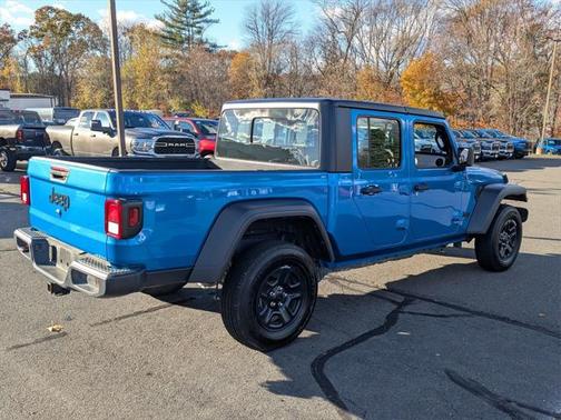 2024 Jeep Gladiator Sport