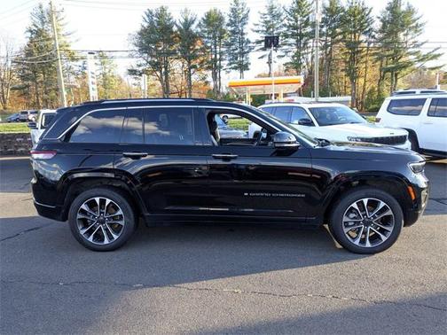 2022 Jeep Grand Cherokee Overland 4x4