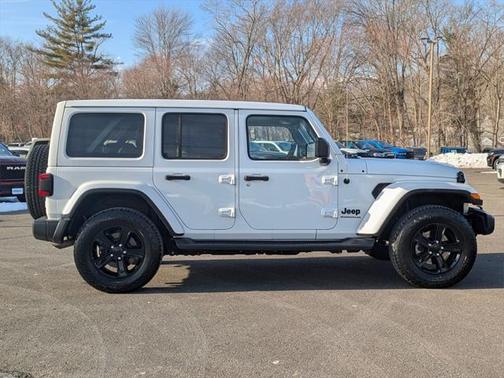2023 Jeep Wrangler 4-Door Sahara Altitude 4x4