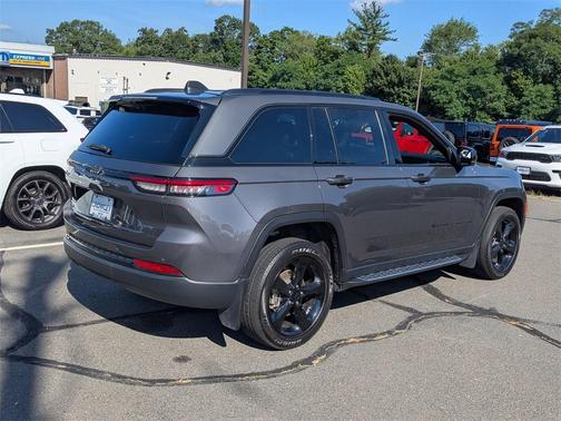 2024 Jeep Grand Cherokee Laredo