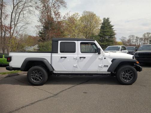 2025 Jeep Gladiator Sport