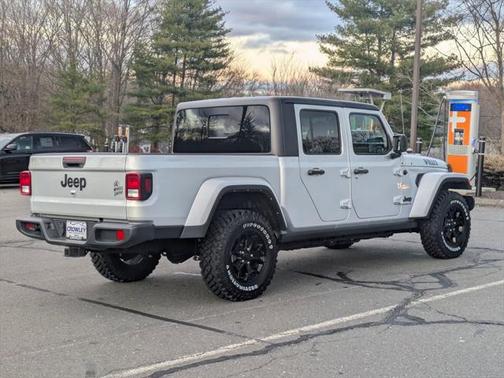 2022 Jeep Gladiator Willys Sport 4x4