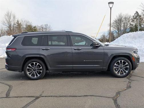 2022 Jeep Grand Cherokee L Overland 4x4