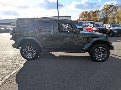 2024 Jeep Wrangler 4xe Summit 4xe