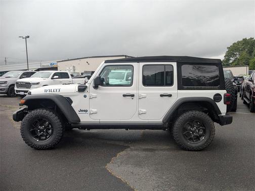 2025 Jeep Wrangler 4xe Sport