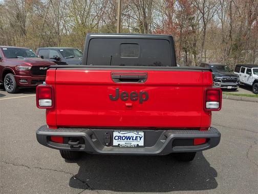 2025 Jeep Gladiator Sport