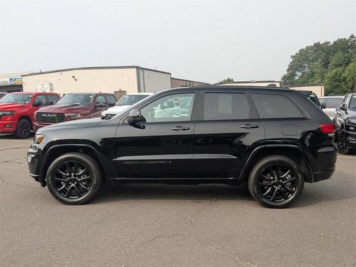 2022 Jeep Grand Cherokee WK Laredo