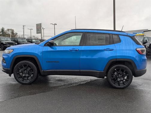 2025 Jeep Compass Latitude