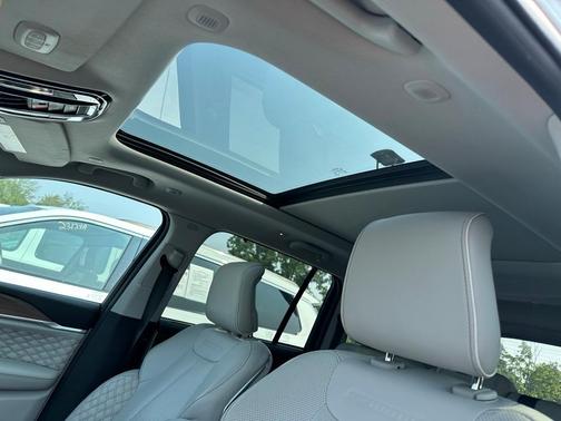 2023 Jeep Grand Cherokee Summit