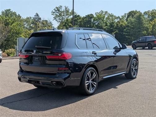 2021 BMW X7 M50i