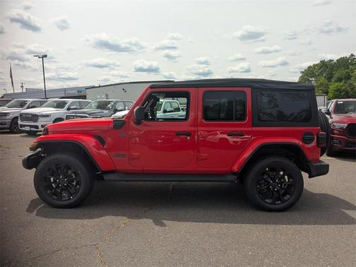 2025 Jeep Wrangler 4xe Sahara