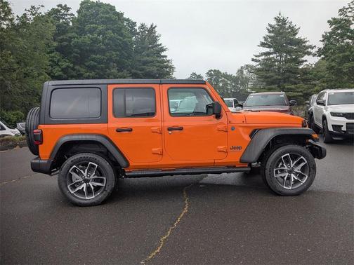 2025 Jeep Wrangler 4xe Sport