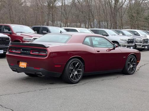 2017 Dodge Challenger R/T Plus Shaker
