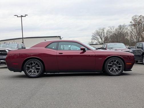 2017 Dodge Challenger R/T Plus Shaker