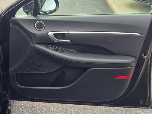 Onyx Black 2024 Hyundai SONATA SEL