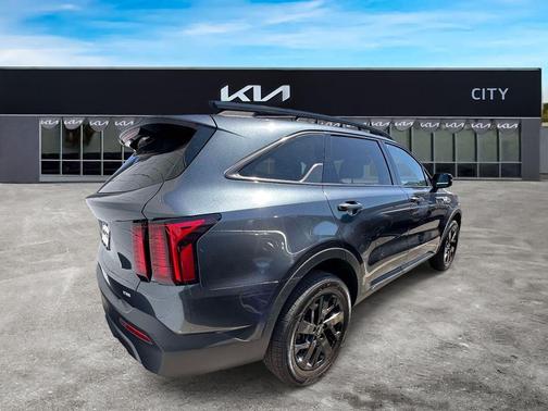 2023 Kia Sorento X-Line S