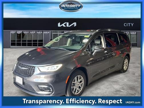 2021 Chrysler Pacifica Touring-L