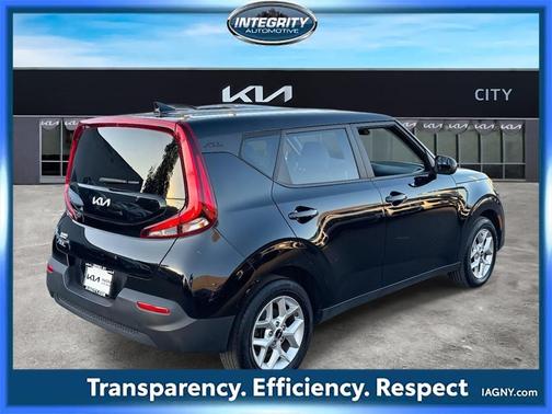 2022 Kia Soul LX