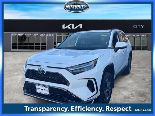 2022 Toyota RAV4 Prime SE