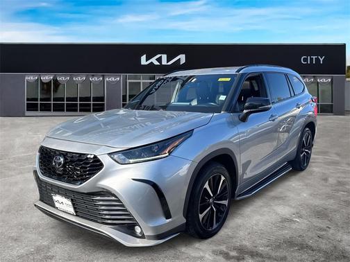 2021 Toyota Highlander XSE
