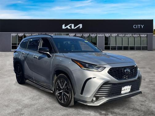 2021 Toyota Highlander XSE
