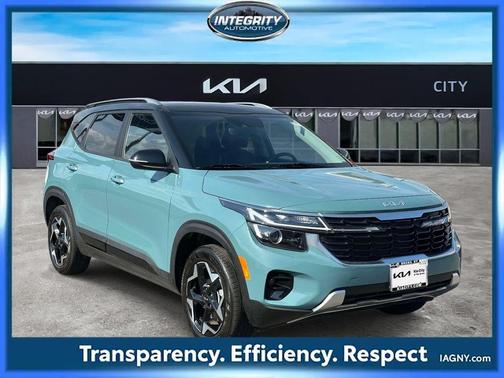 Blue / Black 2025 Kia Seltos S