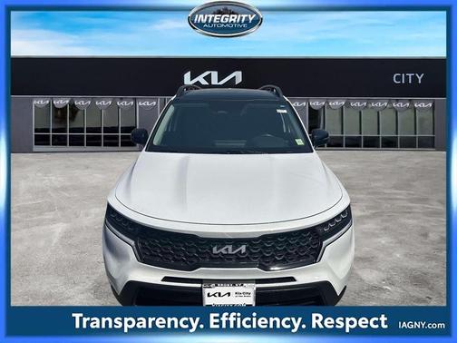 Glacial White Pearl 2023 Kia Sorento X-Line S