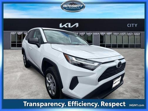 Ice 2024 Toyota RAV4 LE
