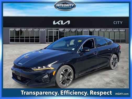2022 Kia K5 GT-Line