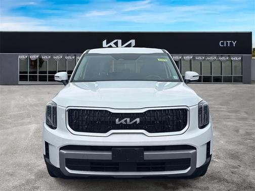 2023 Kia Telluride LX