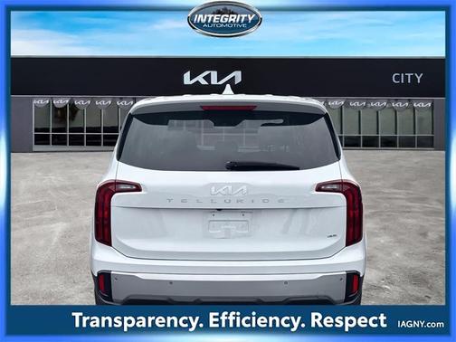 2023 Kia Telluride LX