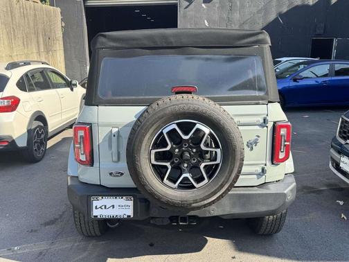 Cactus 2022 Ford Bronco Outer Banks