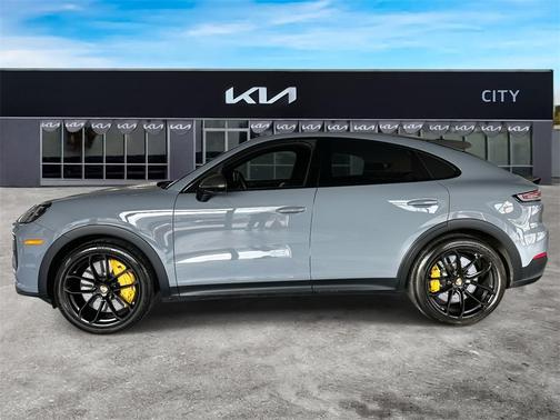 2025 Porsche Cayenne Turbo GT