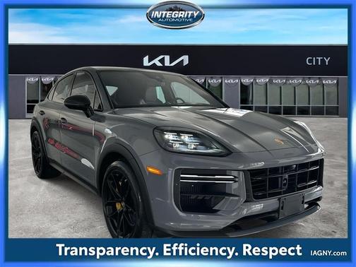 2025 Porsche Cayenne Turbo GT