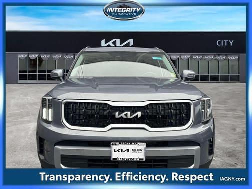 Everlasting Silver 2023 Kia Telluride EX