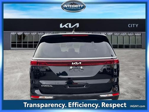 2023 Kia Carnival EX