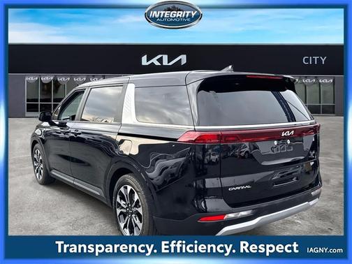 2023 Kia Carnival EX
