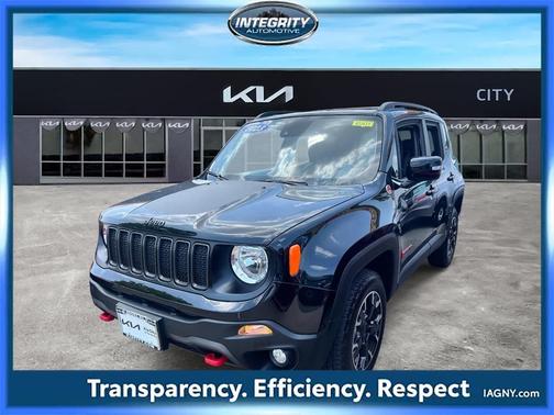 2023 Jeep Renegade Trailhawk