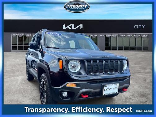 2023 Jeep Renegade Trailhawk