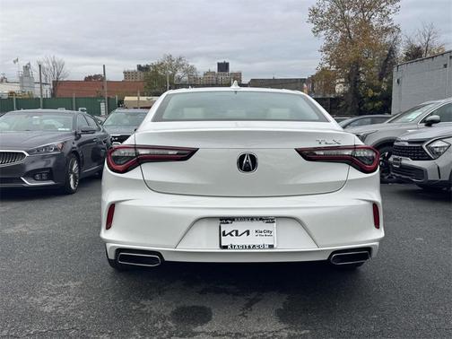 2022 Acura TLX Base