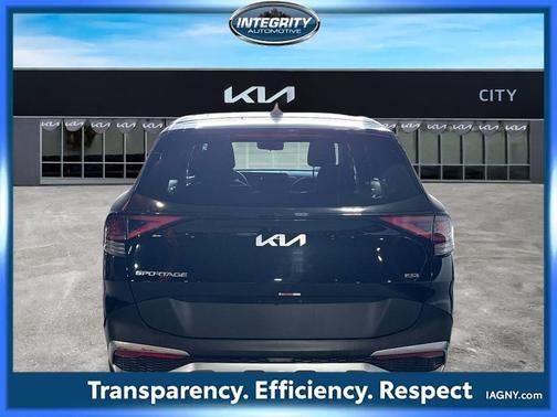 Fusion Orange 2024 Kia Sportage LX