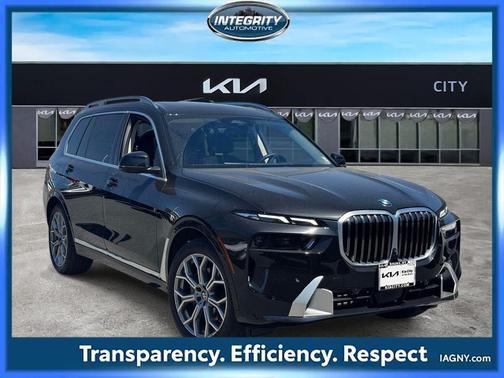 Black Sapphire Metallic 2024 BMW X7 xDrive40i