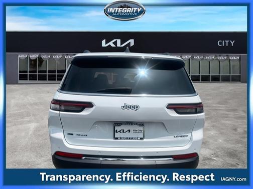 2021 Jeep Grand Cherokee L Laredo