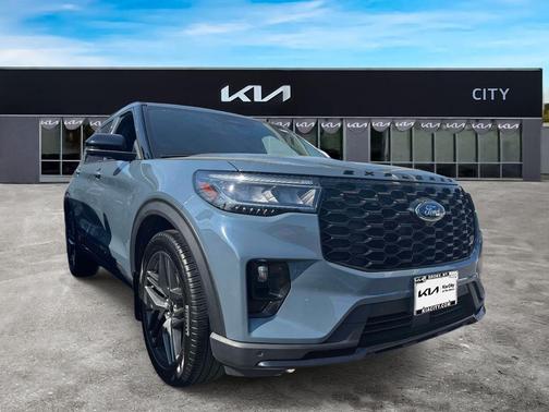 Vapor Blue 2025 Ford Explorer ST